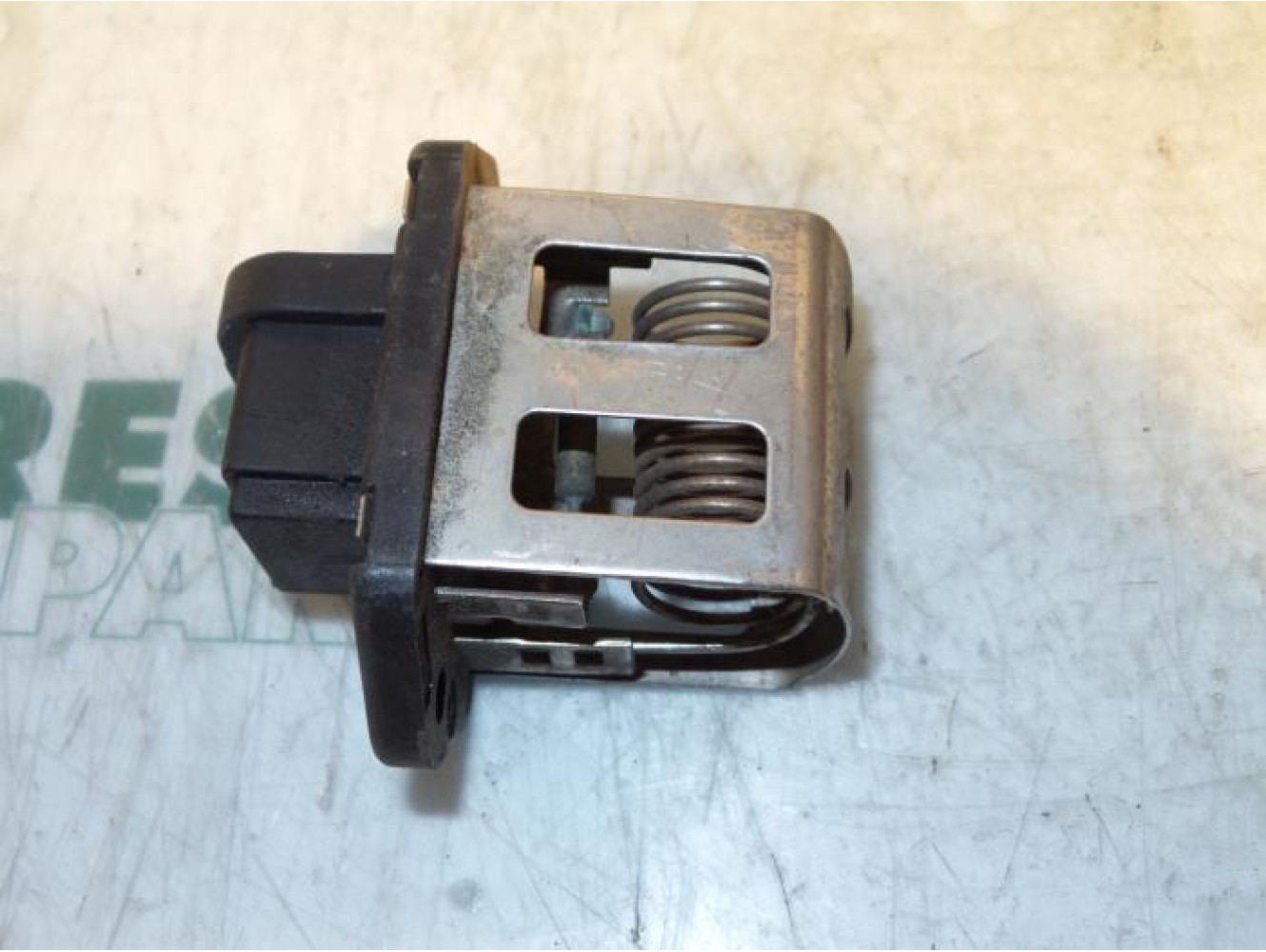 Renault - Clio - Heater resistor