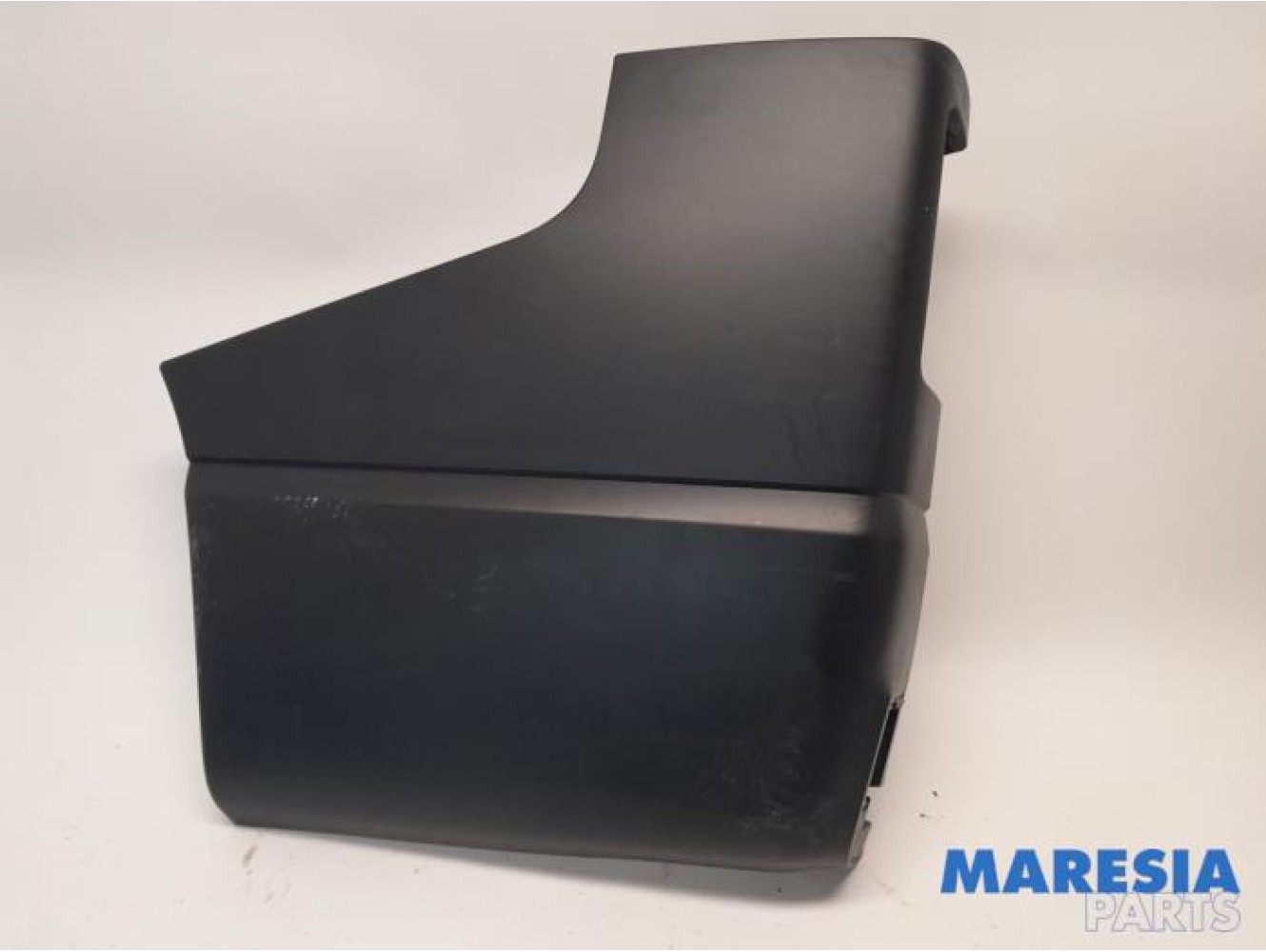Renault - Trafic - Bumperdeel links-achter