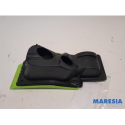 Renault - Trafic - Tank cap cover