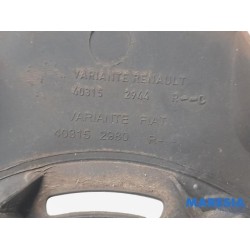 Renault - Trafic - Wheel cover (spare)