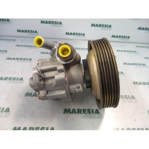 Alfa Romeo - 155 - Power steering pump
