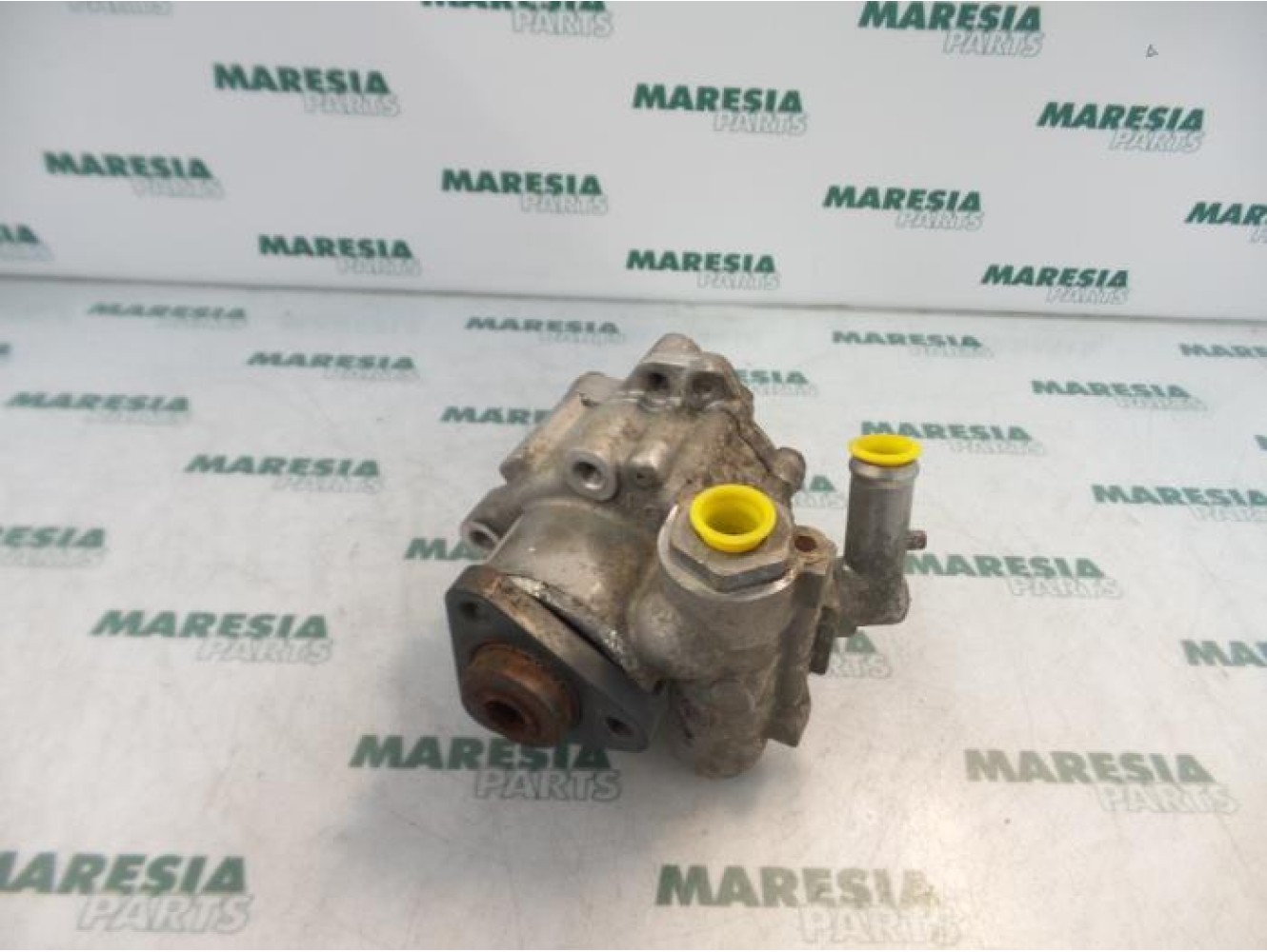 Alfa Romeo - 155 - Pompe direction assistée