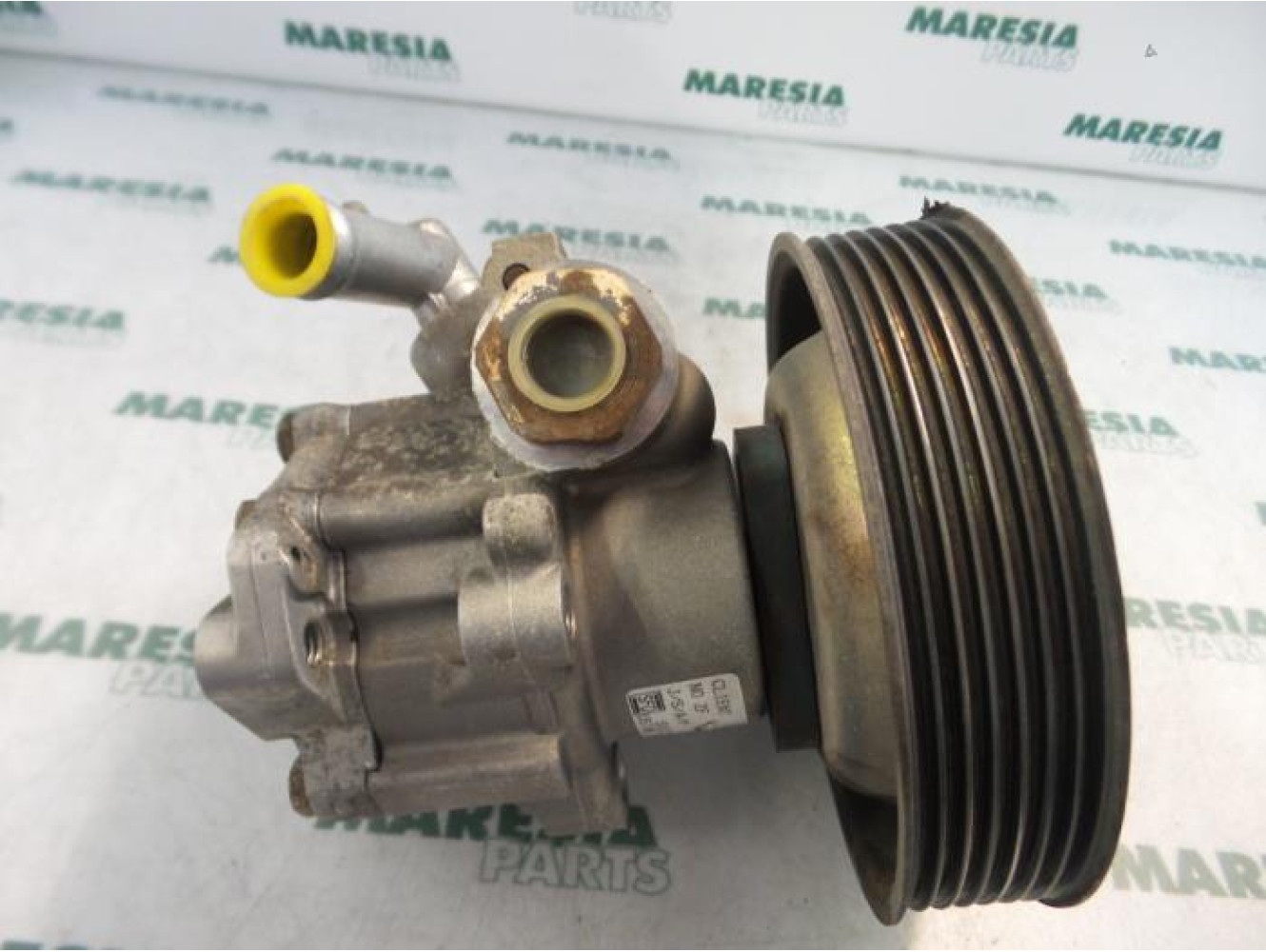 Alfa Romeo - 155 - Power steering pump