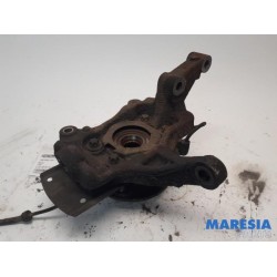 Renault - Trafic - Knuckle, front right