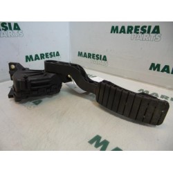 Renault - Laguna - Throttle pedal position sensor