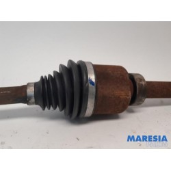 Renault - Trafic - Front drive shaft, right