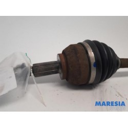 Renault - Trafic - Front drive shaft, right