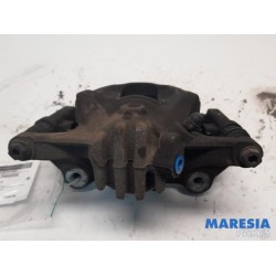 Renault - Trafic - Front brake calliper, right
