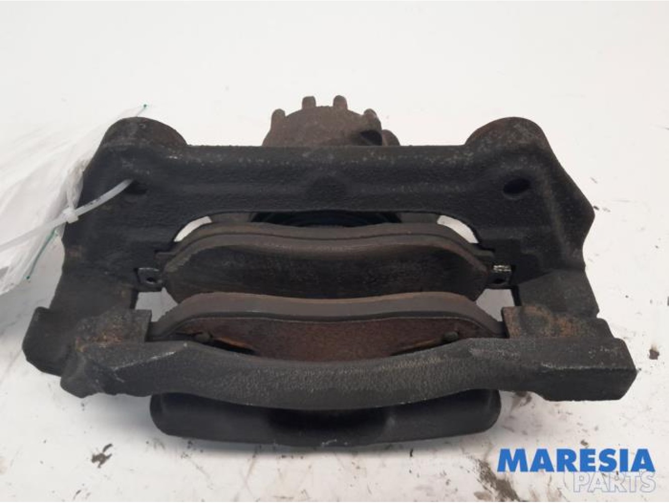 Renault - Trafic - Front brake calliper, right