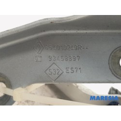 Renault - Trafic - Bonnet Hinge