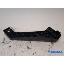 Renault - Trafic - Front part support