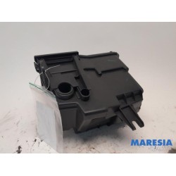 Renault - Trafic - Fuse box