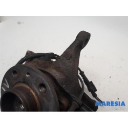 Renault - Trafic - Knuckle, front left