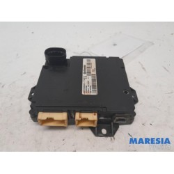 Renault - Trafic - Central door locking module