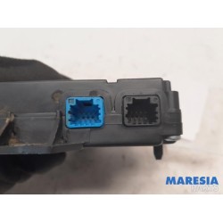 Renault - Trafic - Central door locking module