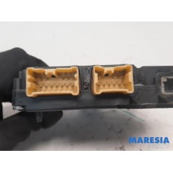 Renault - Trafic - Central door locking module