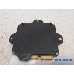 Renault - Trafic - Central door locking module