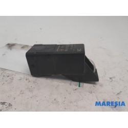 Renault - Trafic - Glow plug relay
