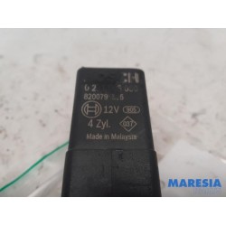 Renault - Trafic - Glow plug relay