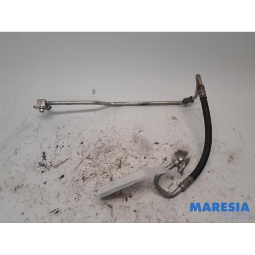 Renault - Trafic - Air conditioning line