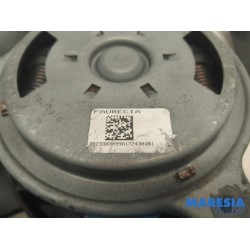 Renault - Trafic - Fan motor