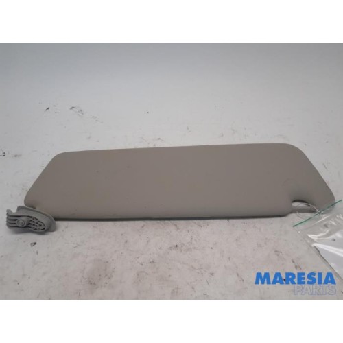 Renault - Trafic - Sun visor