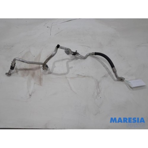 Renault - Trafic - Air conditioning line