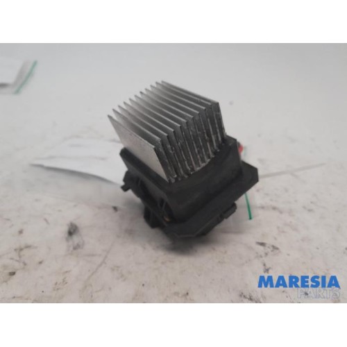 Renault - Trafic - Heater resistor