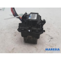 Renault - Trafic - Heater resistor