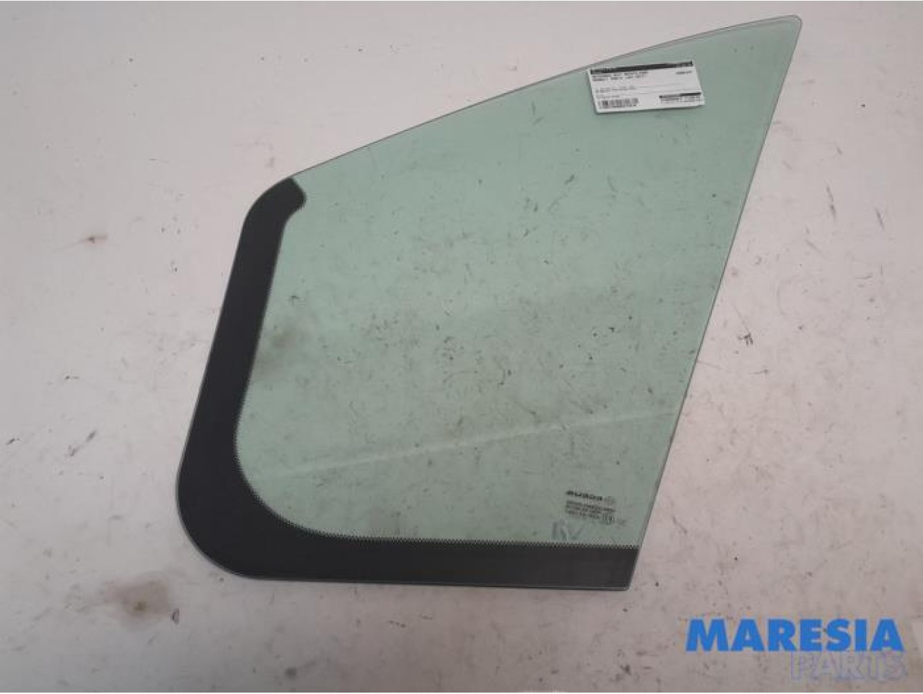 Renault - Trafic - Quarter light, front right