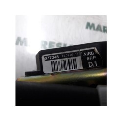 Renault - Megane - Front seatbelt, right