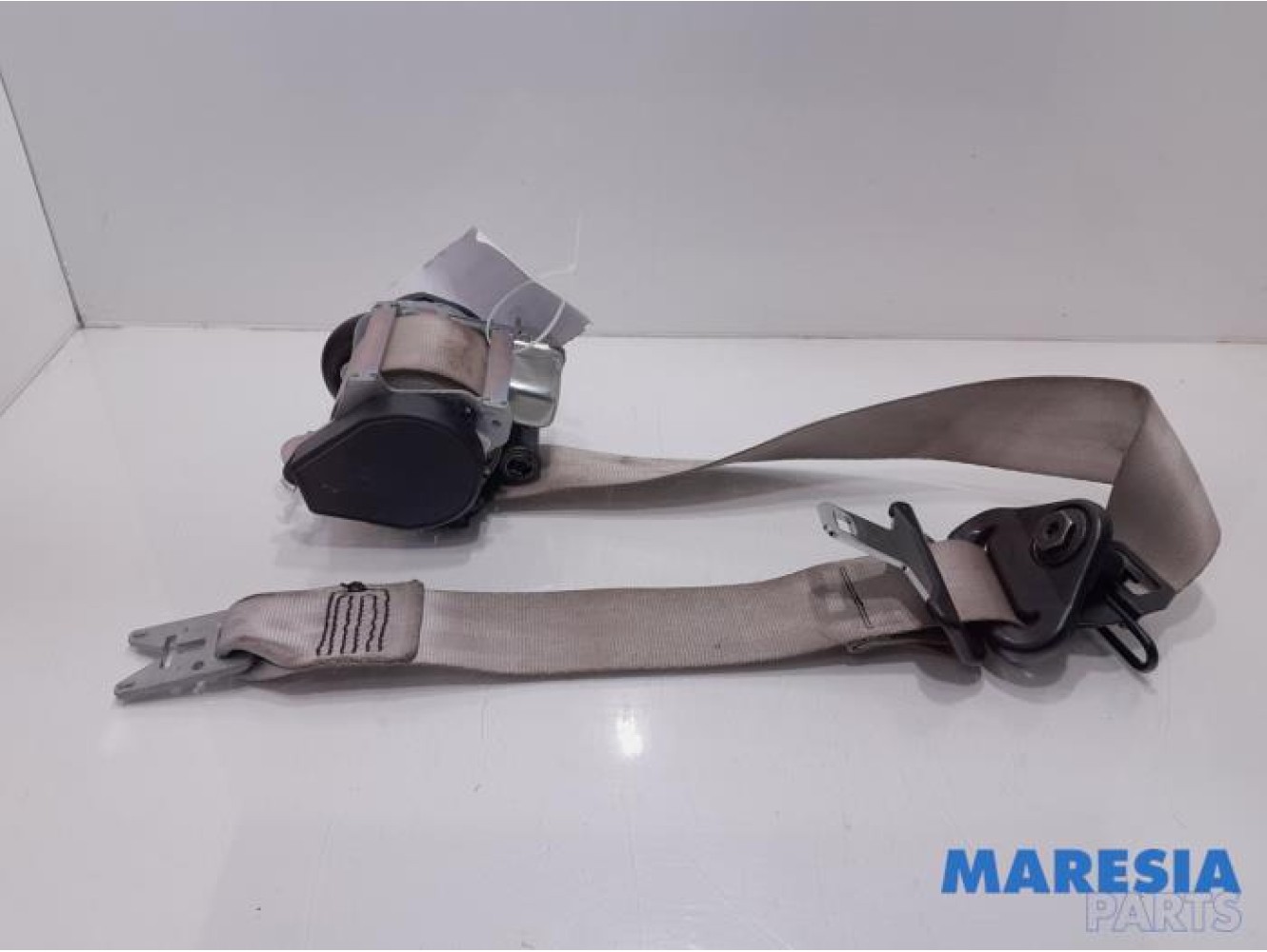 Renault - Megane - Front seatbelt, right