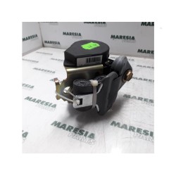 Renault - Megane - Front seatbelt, right