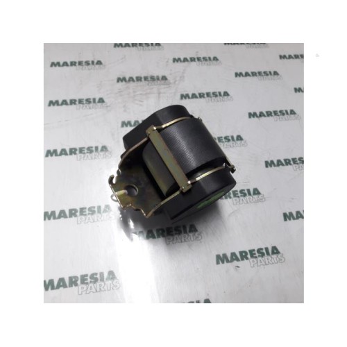 Renault - Megane - Front seatbelt, right