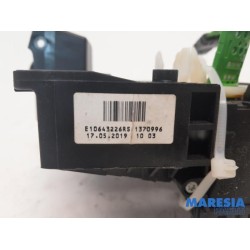 Renault - Trafic - Airbag clock spring