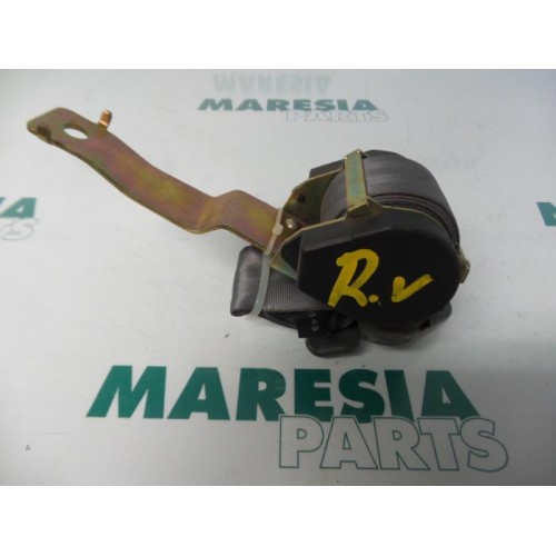 Renault - Megane - Front seatbelt, right