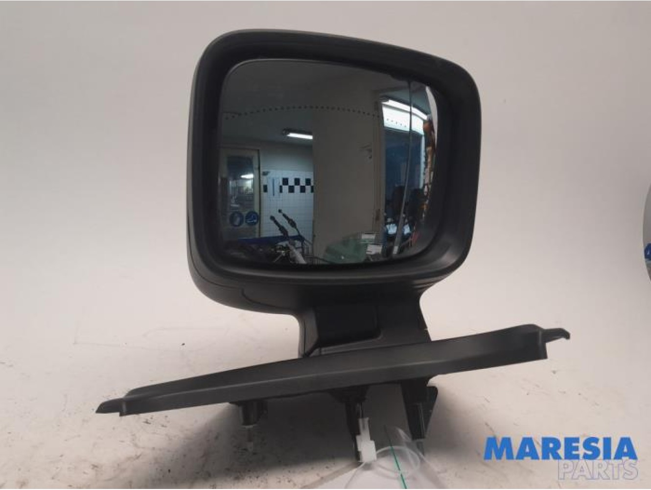 Renault - Trafic - Wing mirror, right