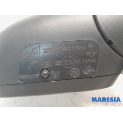 Renault - Trafic - Wing mirror, right