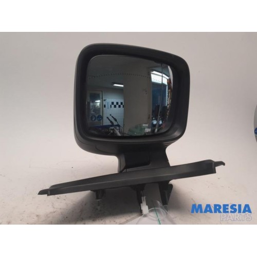Renault - Trafic - Wing mirror, right