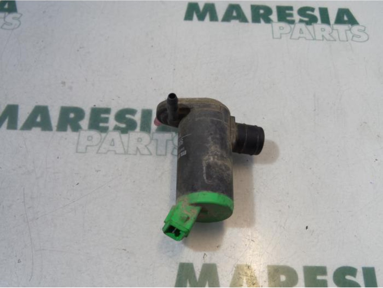 Peugeot - 206 - Scheibensprüherpumpe vorne