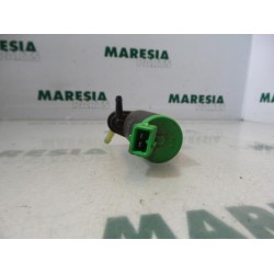 Peugeot - 206 - Scheibensprüherpumpe vorne