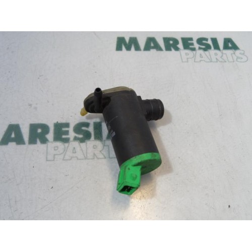 Peugeot - 206 - Scheibensprüherpumpe vorne
