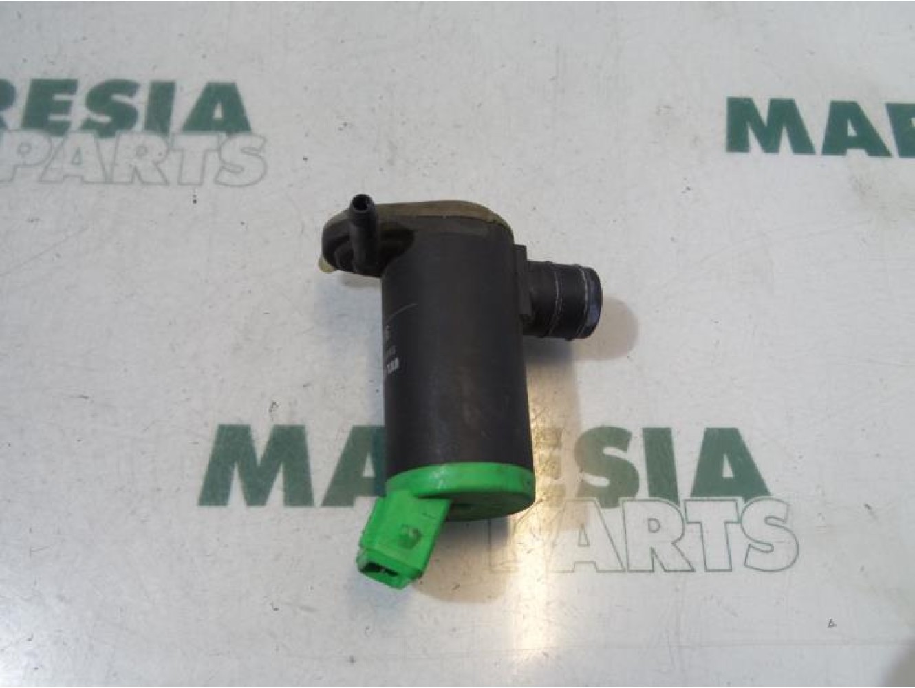 Peugeot - 206 - Scheibensprüherpumpe vorne