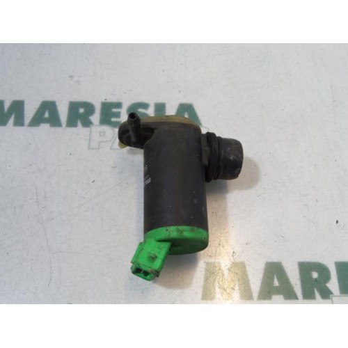 Peugeot - 206 - Scheibensprüherpumpe vorne