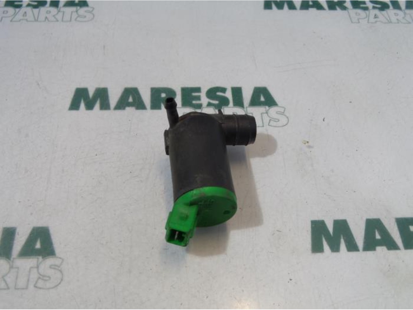 Peugeot - 206 - Scheibensprüherpumpe vorne