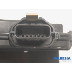 Renault - Trafic - Deurslot Mechaniek 2Deurs links