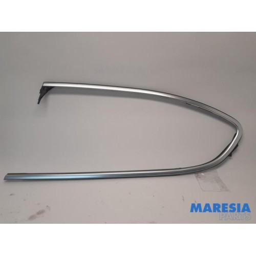 Alfa Romeo - Stelvio - Door strip