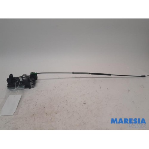Renault - Trafic - Minibus/van rear door lock mechanism