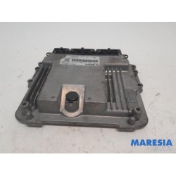 Renault - Trafic - Engine management computer