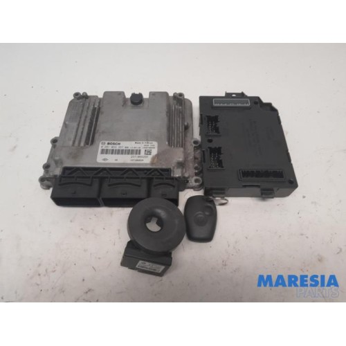 Renault - Trafic - Engine management computer
